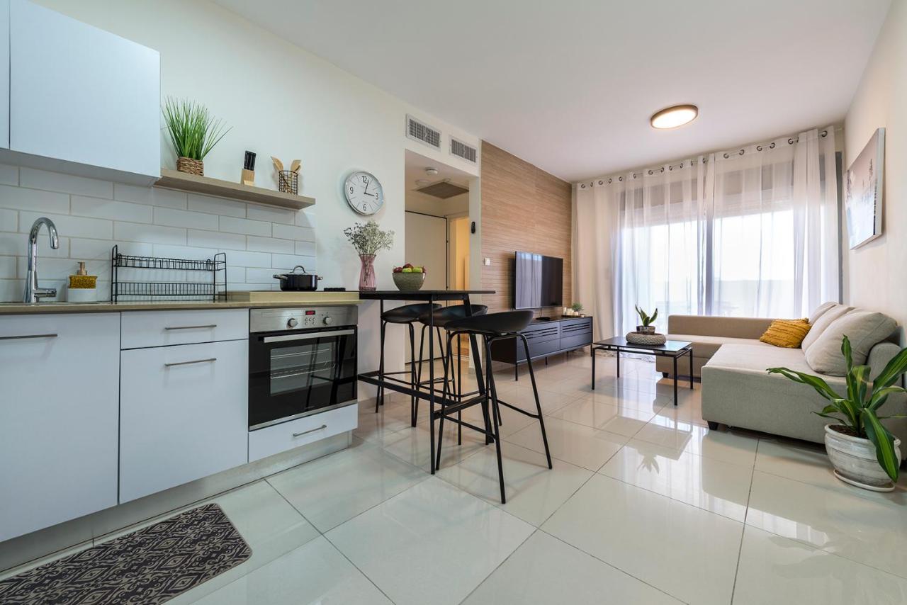 Melony Apartments Yam Suf Street Eilat Esterno foto