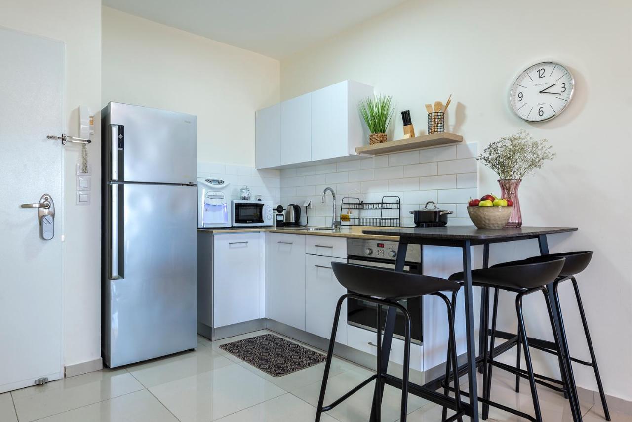 Melony Apartments Yam Suf Street Eilat Esterno foto