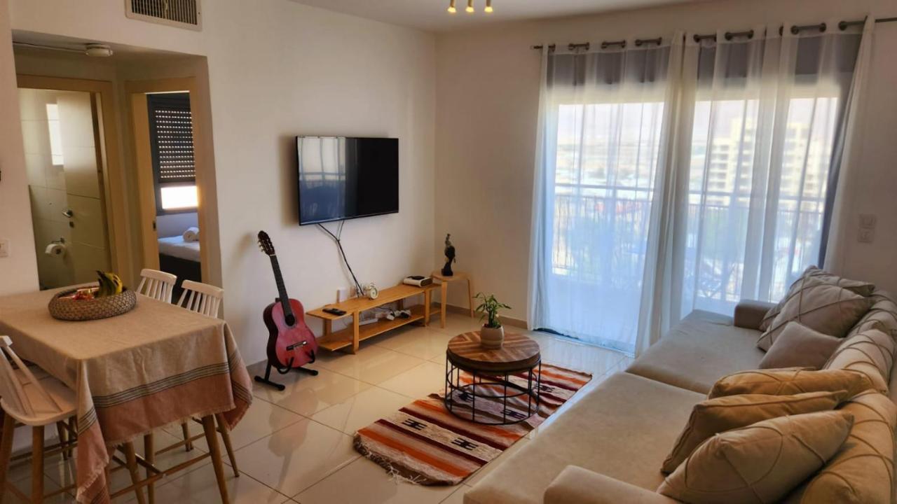 Melony Apartments Yam Suf Street Eilat Esterno foto