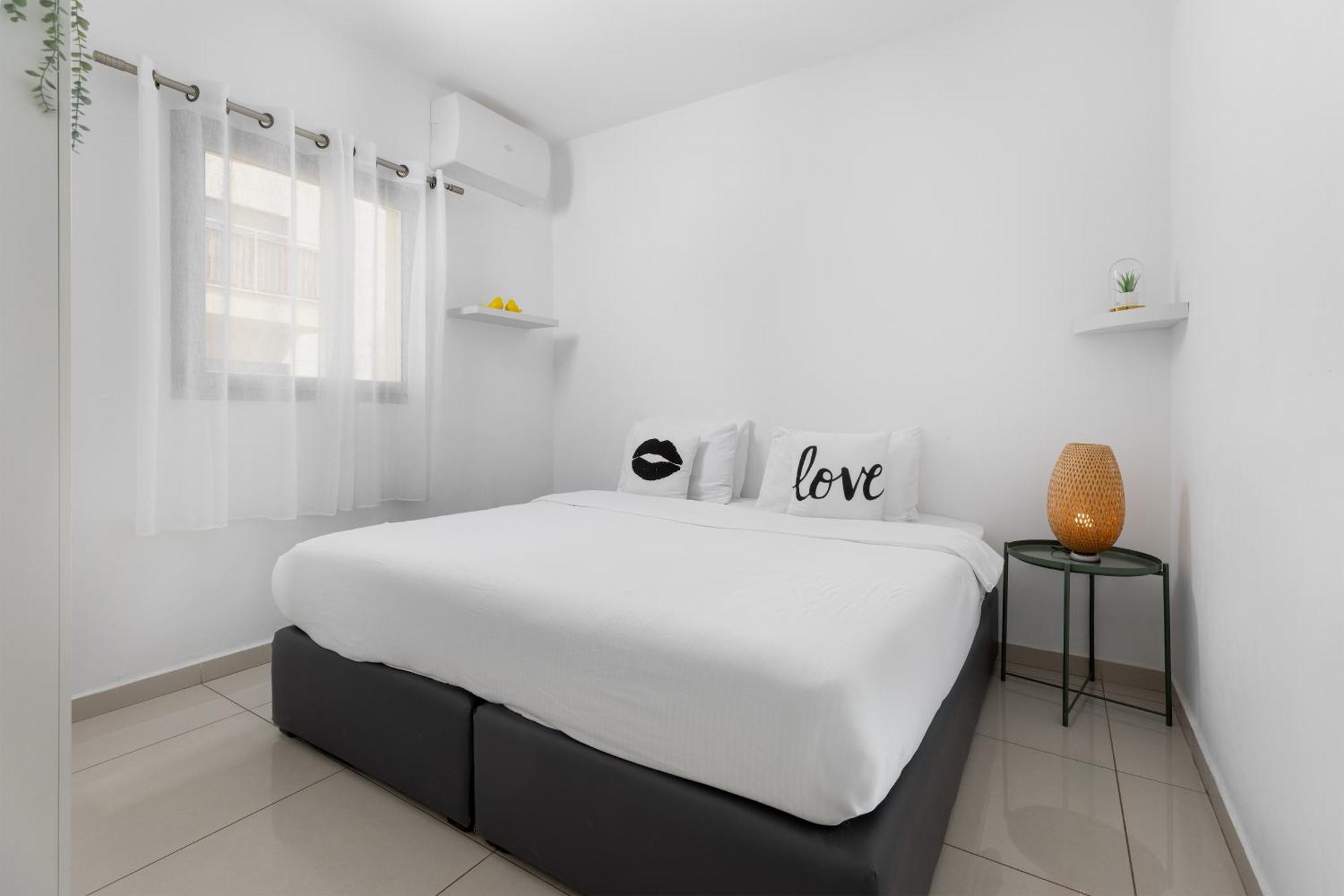 Melony Apartments Yam Suf Street Eilat Esterno foto