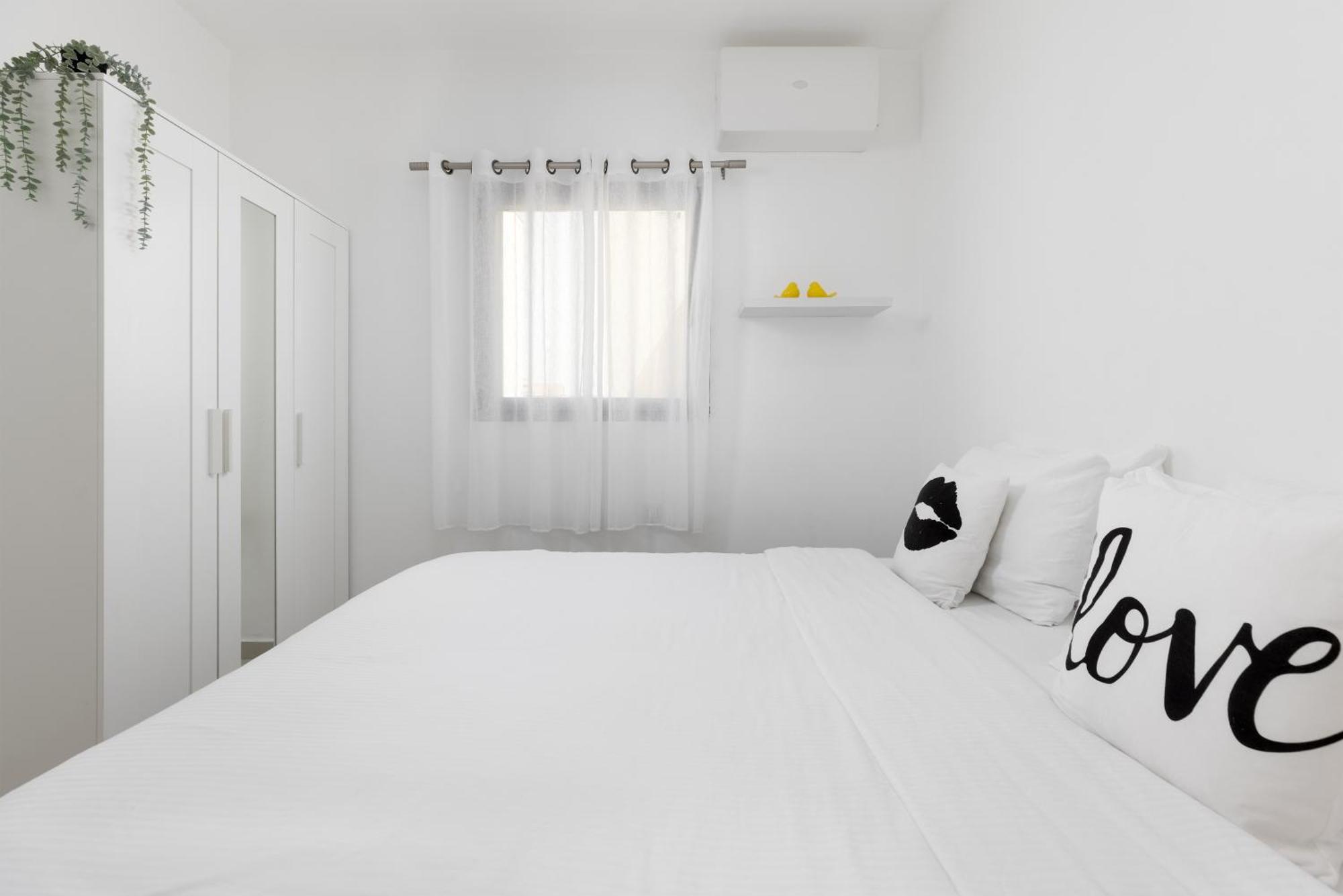 Melony Apartments Yam Suf Street Eilat Esterno foto